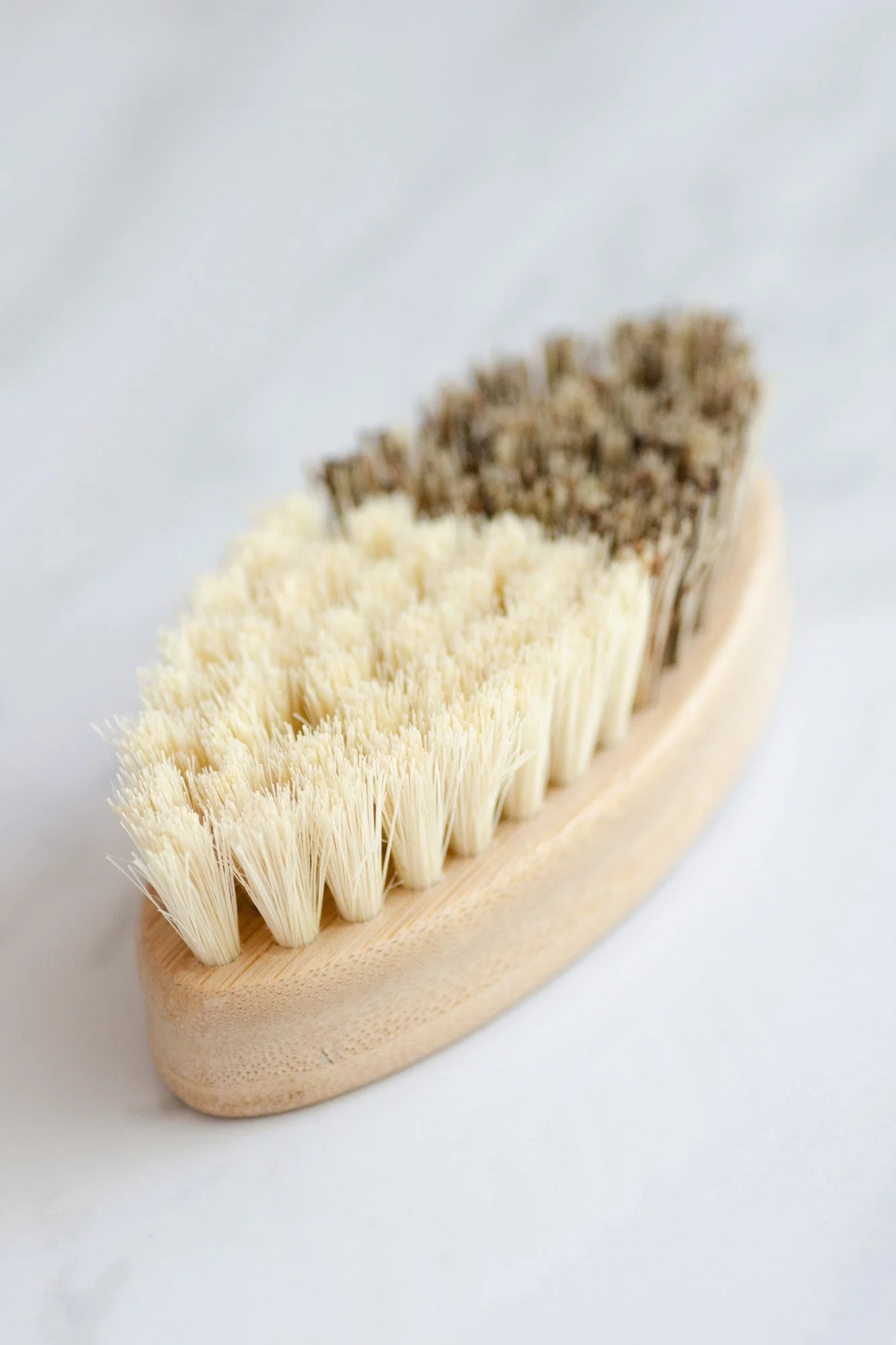 CASA AGAVE® Duo Tone Vegetable Brush | General Cleaning - No Tox Life® - Image 5