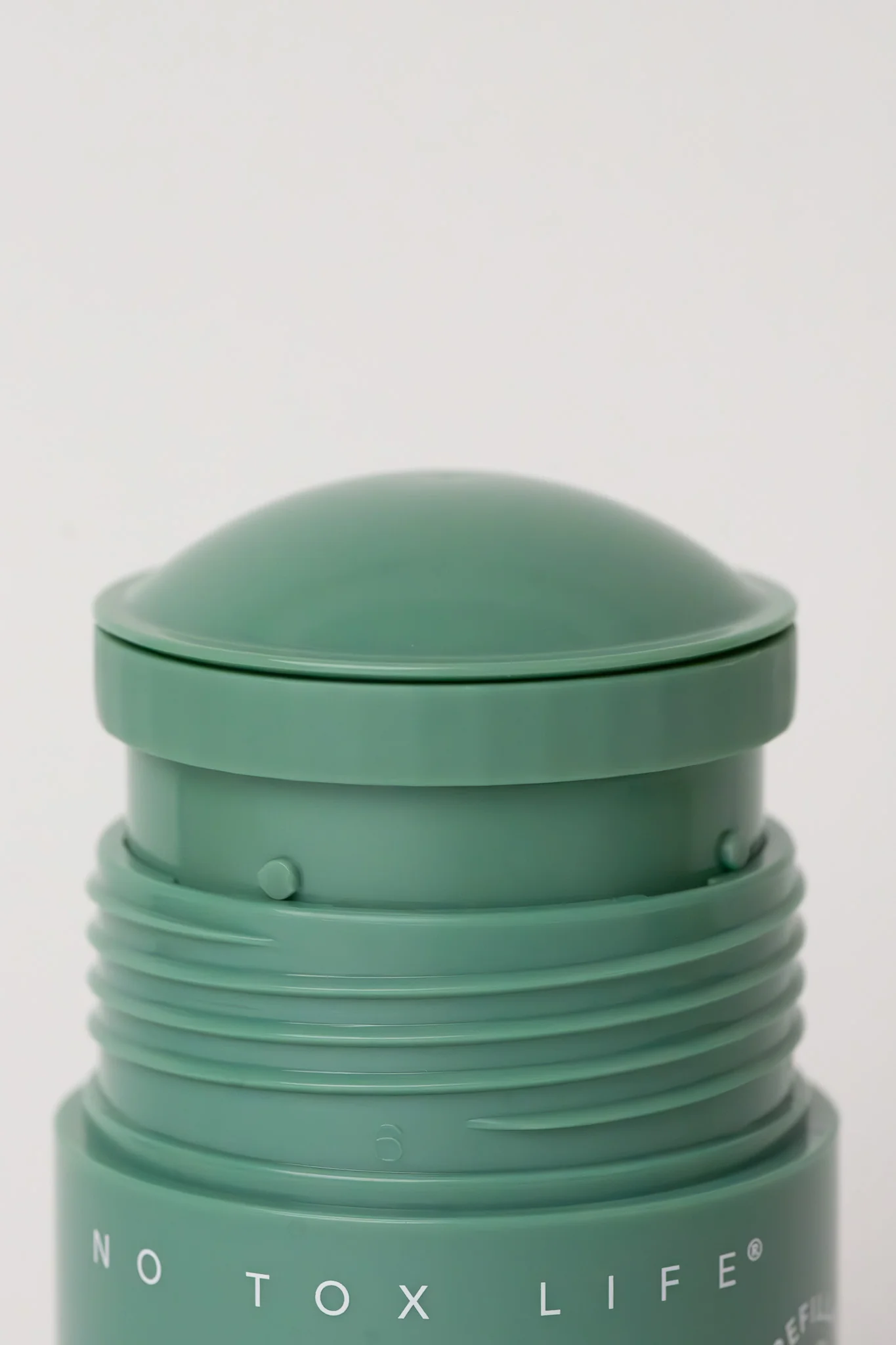 SOLIDSILK® Refillable Deodorant (Pure Aloe Fragrance-Free) - Extra Strength - No Tox Life® - Image 7
