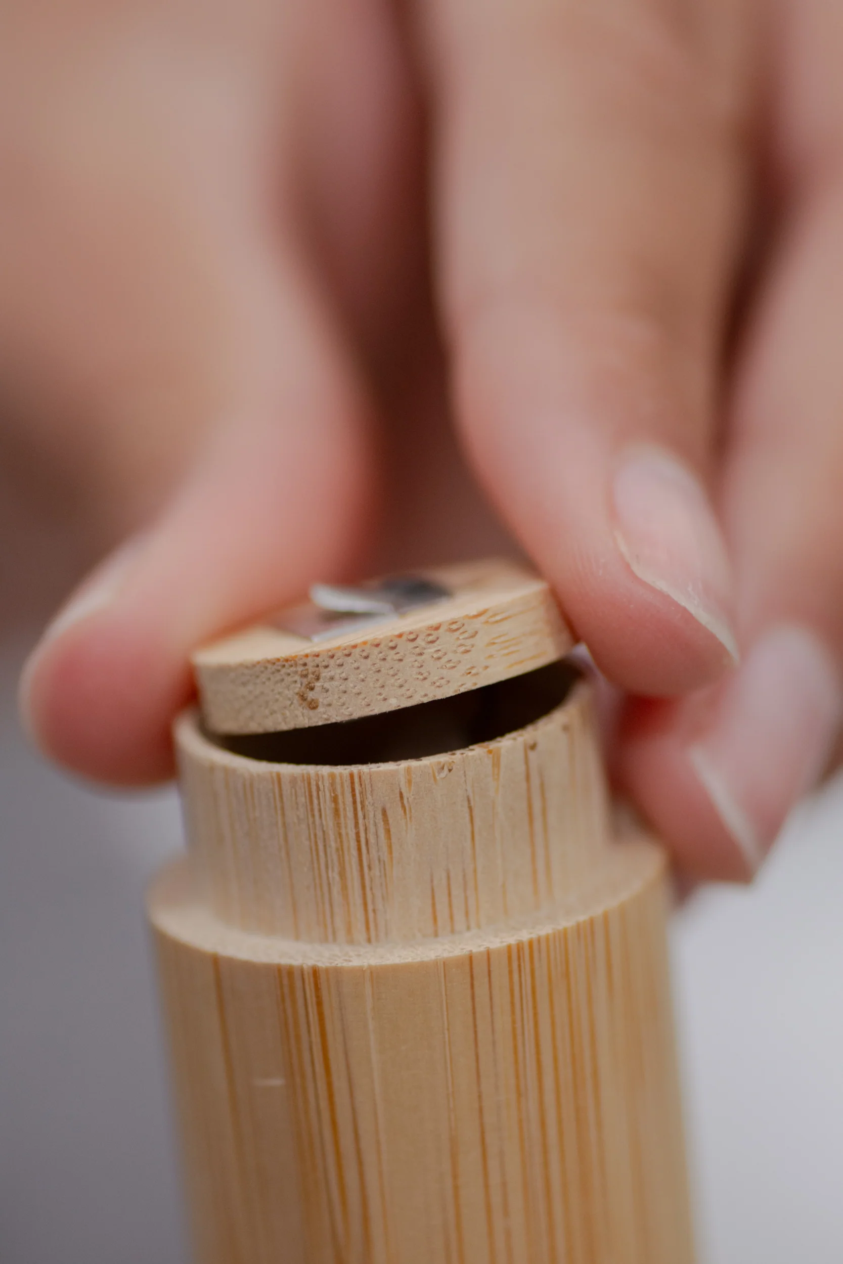 Charcoal Floss - Bamboo Holder - No Tox Life® - Image 3