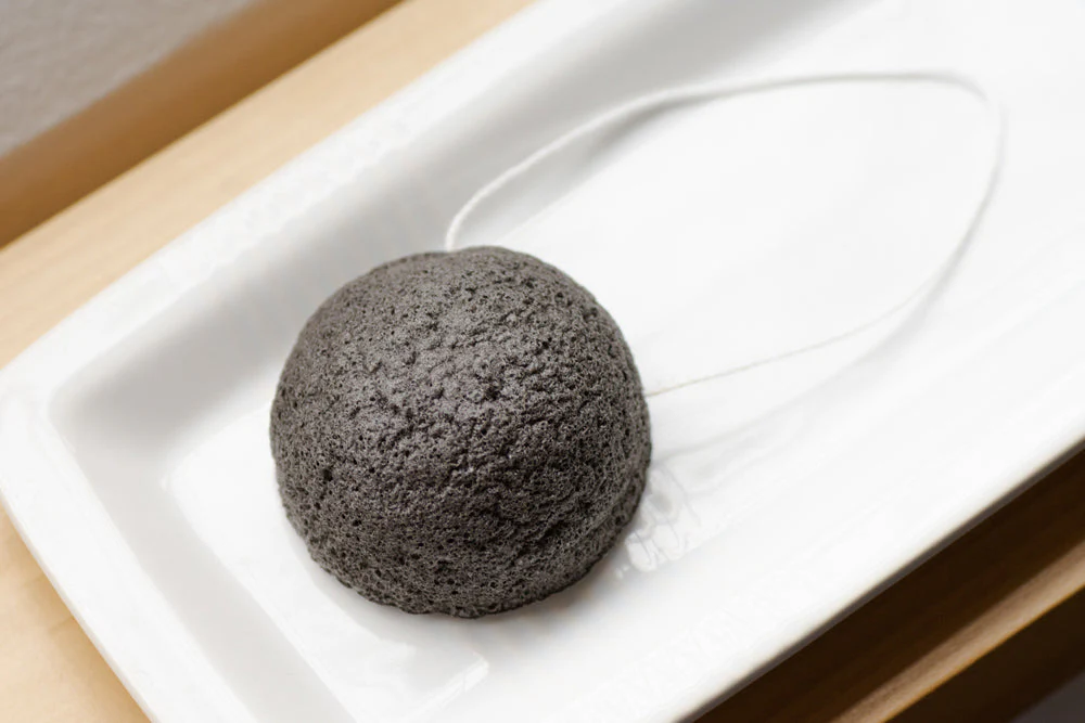 LUNA Facial Sponge - Charcoal - Bundle of 3 - No Tox Life® - Image 3