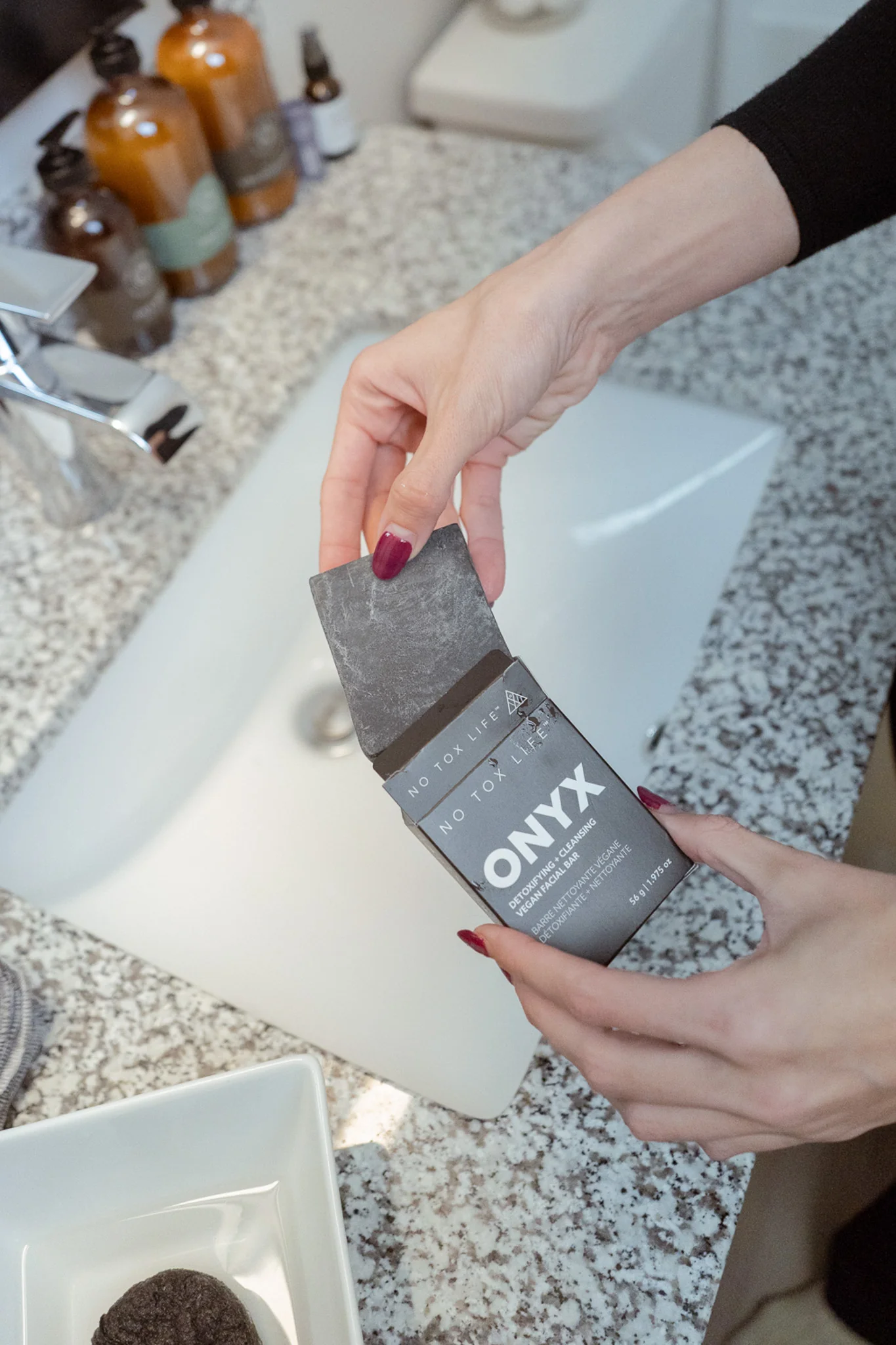 SOLIDSILK® ONYX - Facial Cleansing Bar - No Tox Life® - Image 5